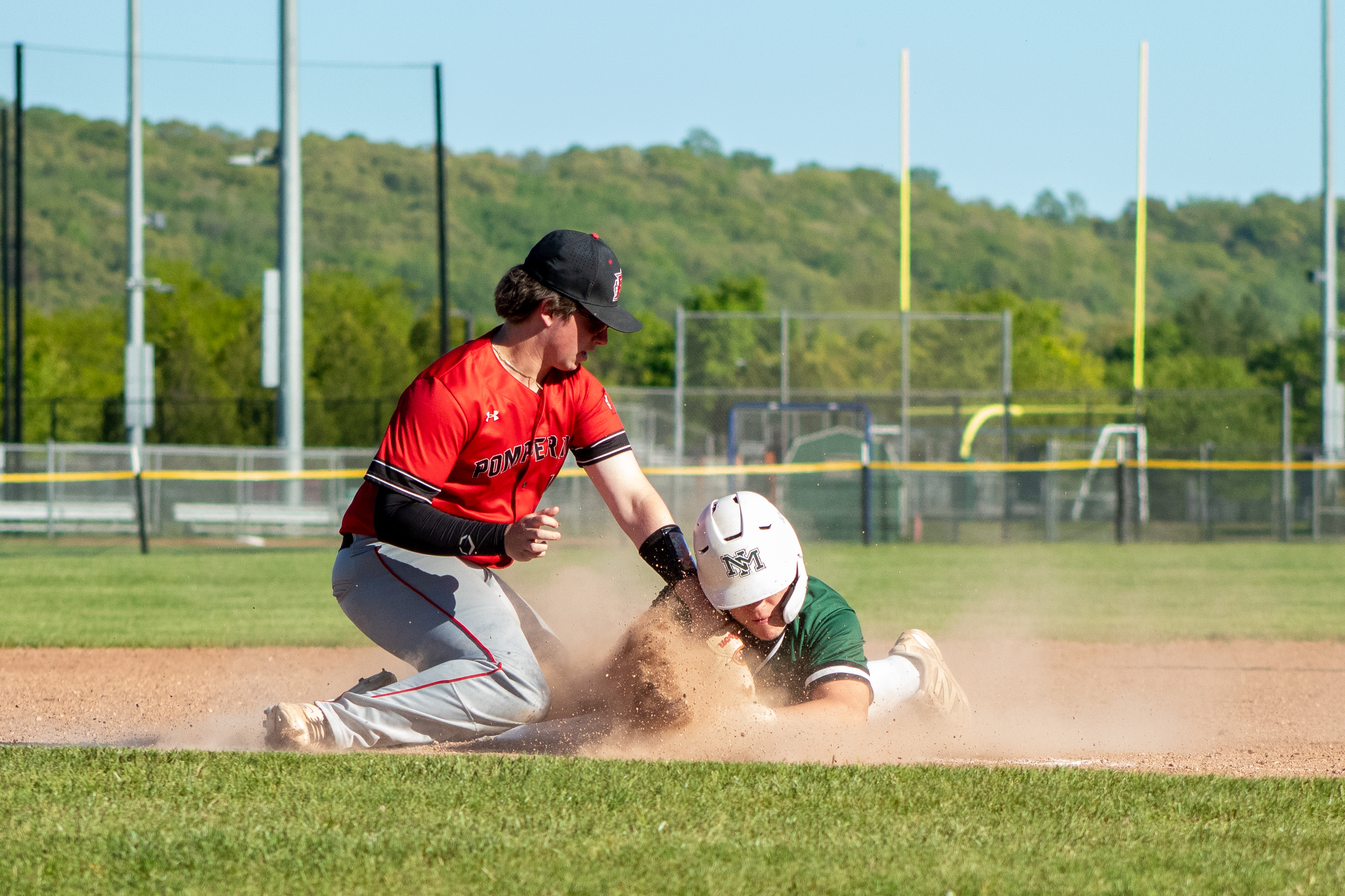 Pomperaug baseball tag play